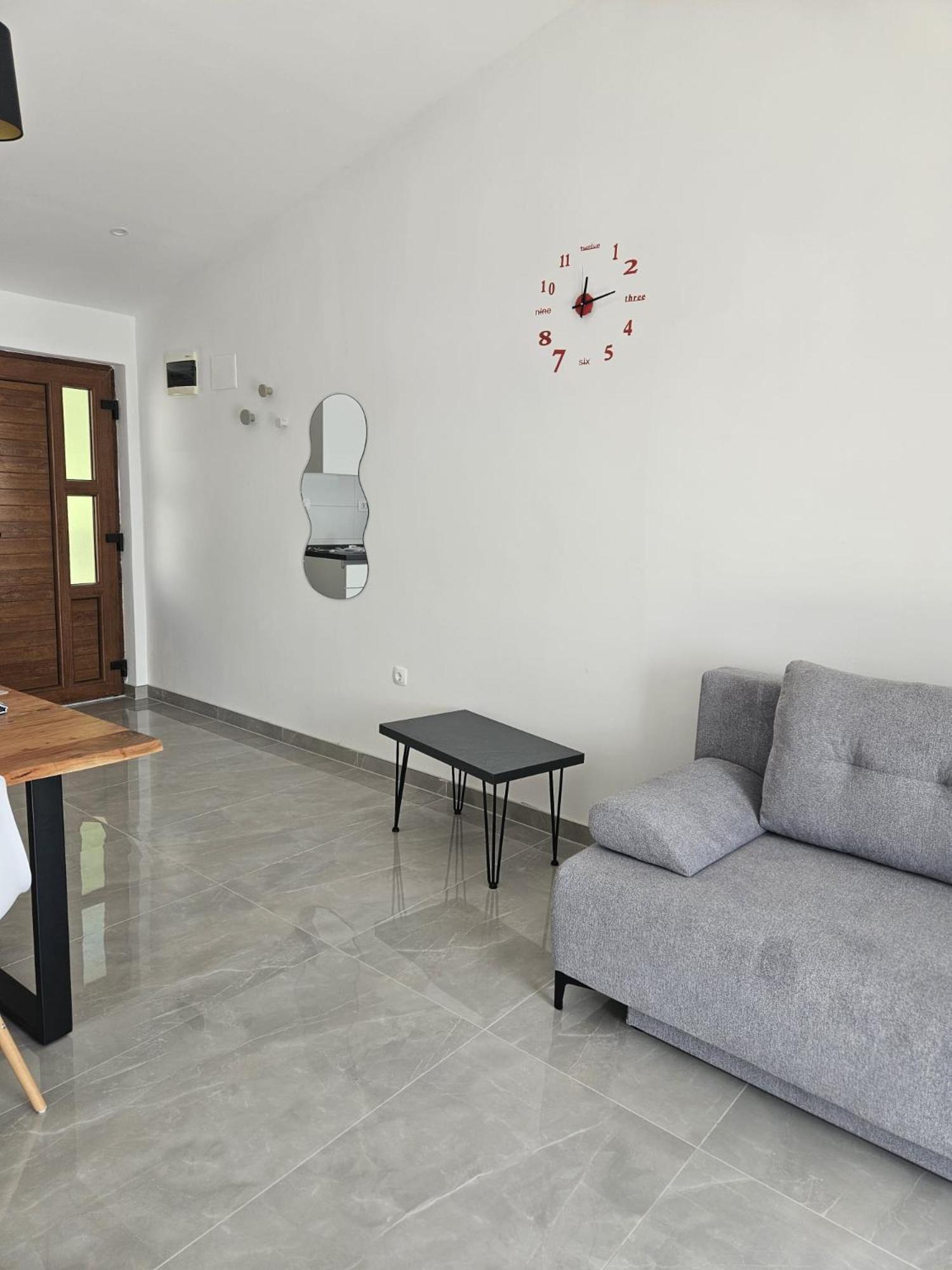 Apartment Sea View Mimice