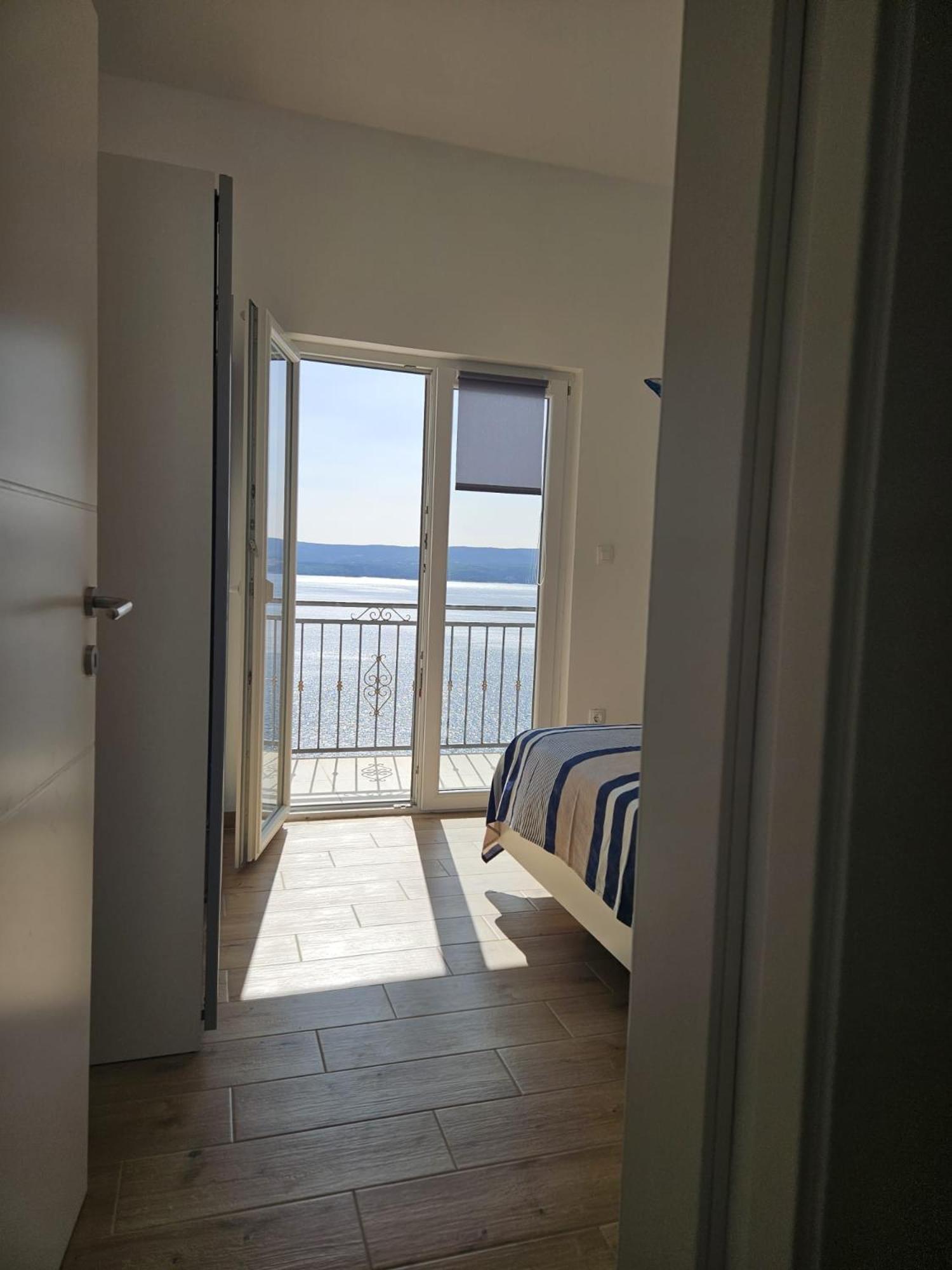 Apartment Sea View *
