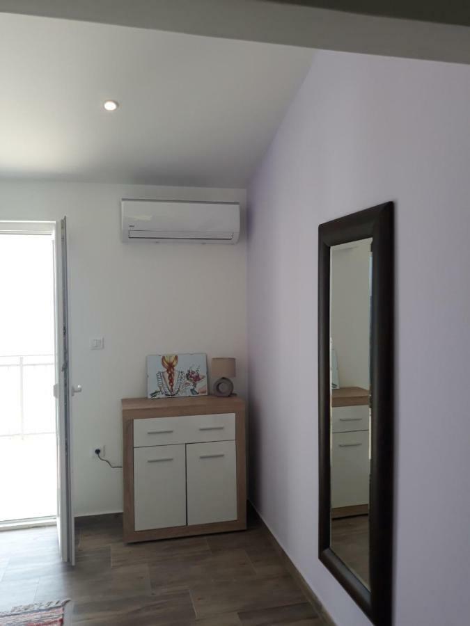 Sea View Apartment Mimice
